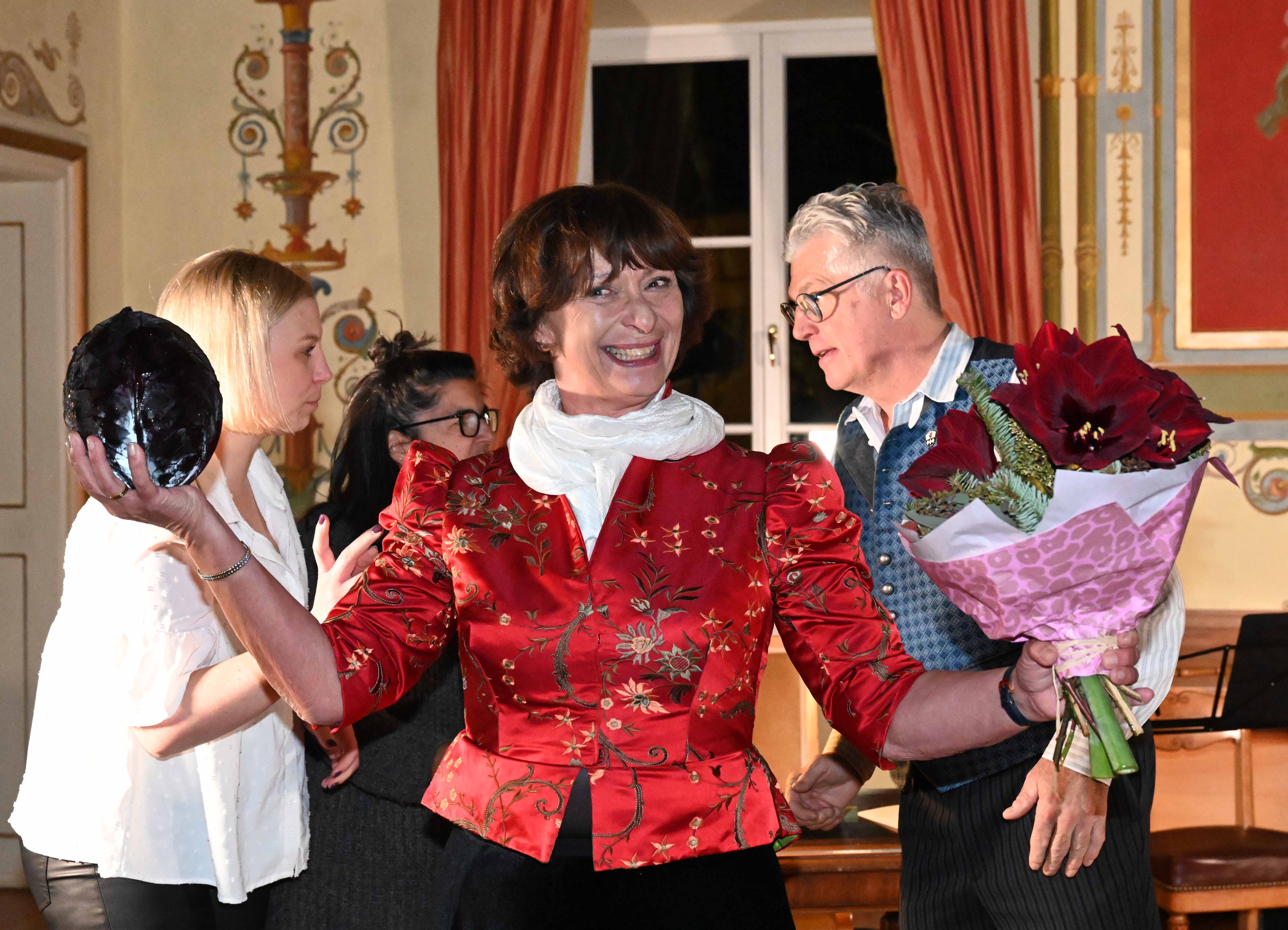 Conny Glogger liest im Schlosssaal und begeisterte das Publikum! - Ismaning